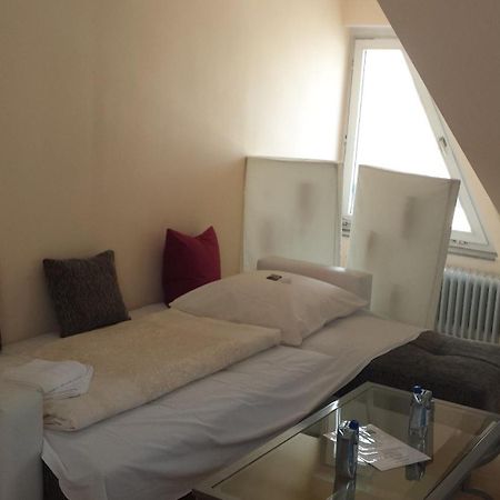 Barcelona Bed & Breakfast Dusseldorf Bilik gambar
