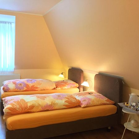 Barcelona Bed & Breakfast Dusseldorf Bilik gambar