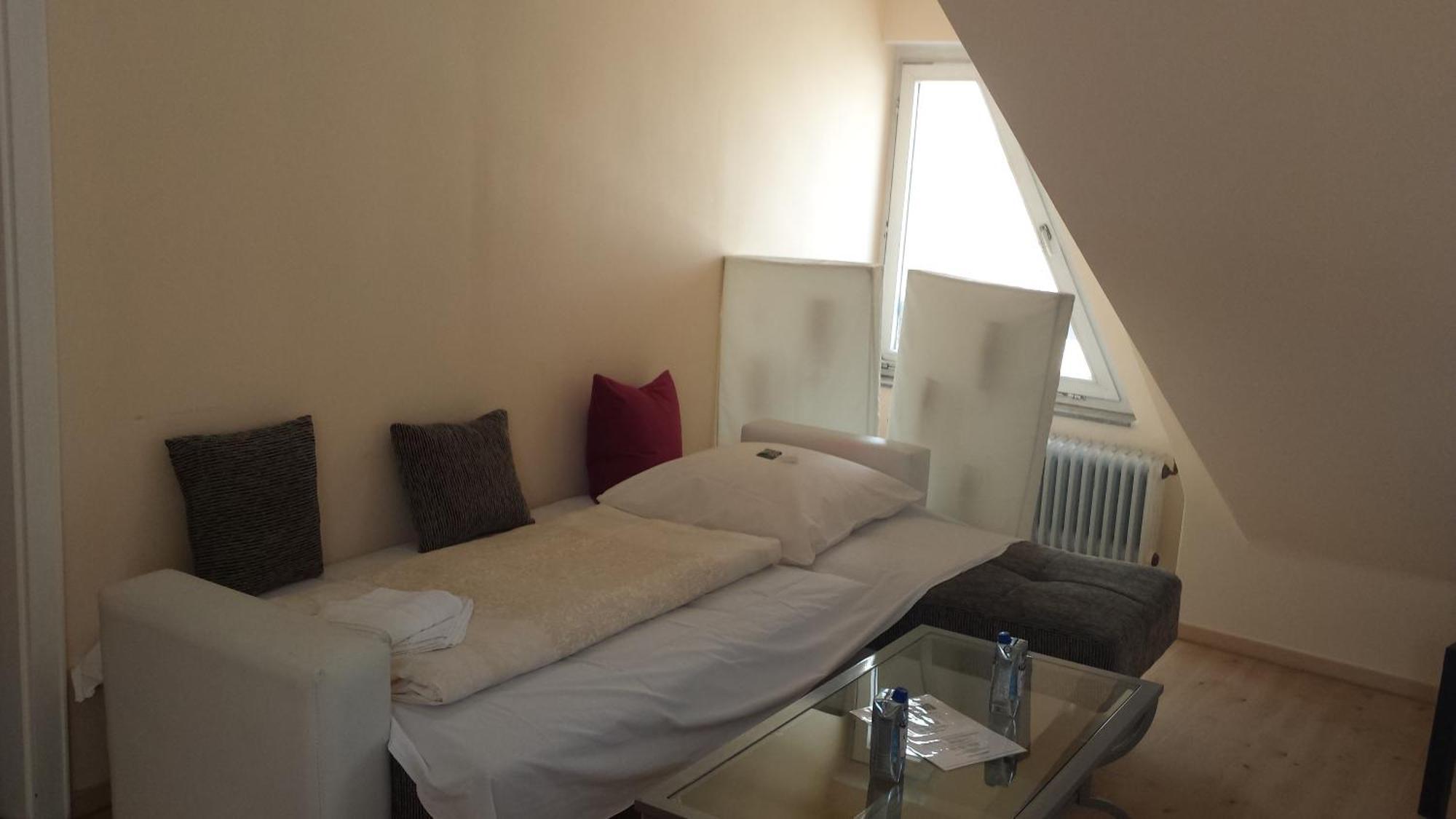 Barcelona Bed & Breakfast Dusseldorf Bilik gambar