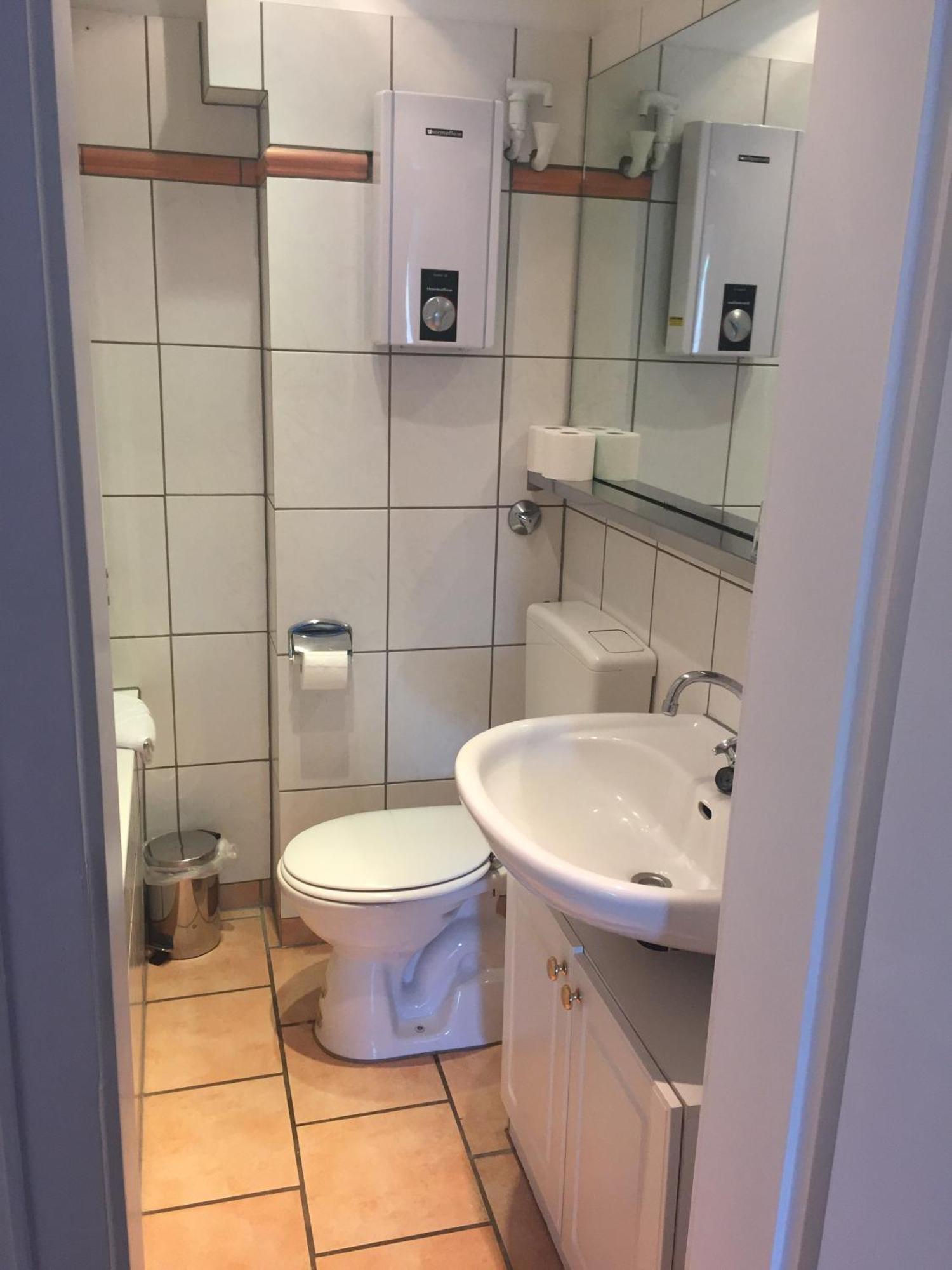 Barcelona Bed & Breakfast Dusseldorf Bilik gambar