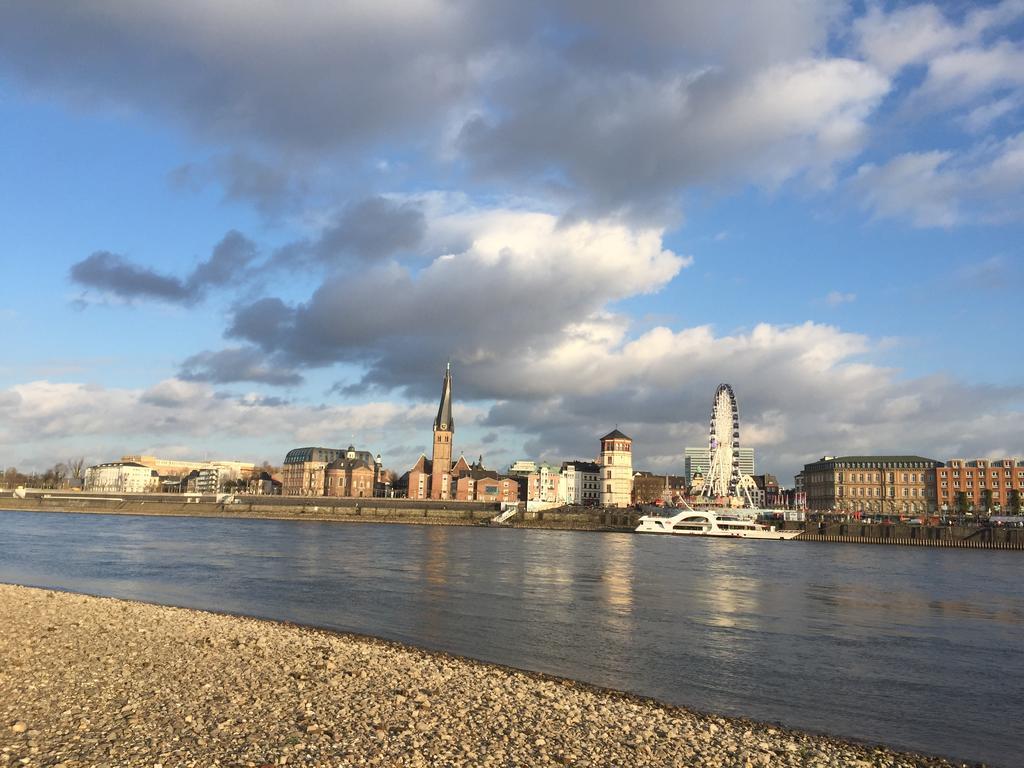 Barcelona Bed & Breakfast Dusseldorf Luaran gambar