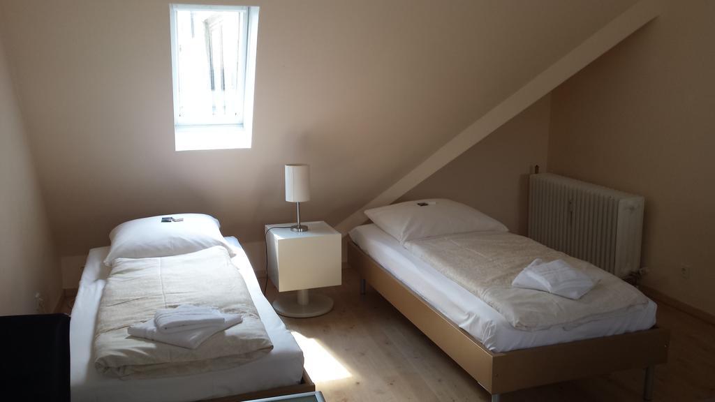 Barcelona Bed & Breakfast Dusseldorf Bilik gambar