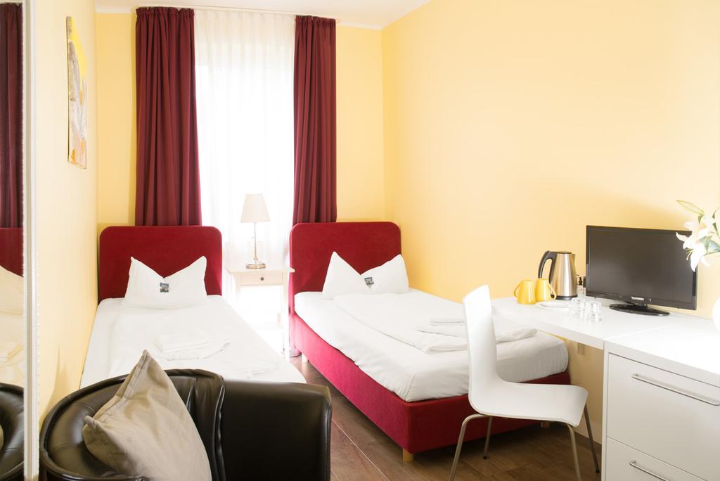 Barcelona Bed & Breakfast Dusseldorf Luaran gambar