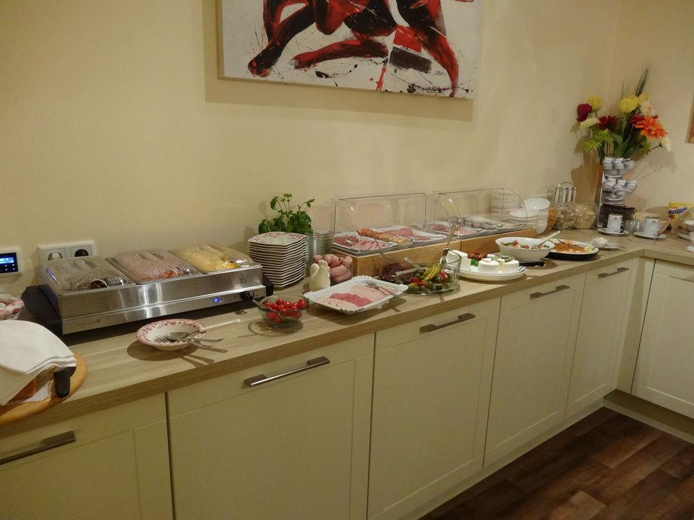Barcelona Bed & Breakfast Dusseldorf Luaran gambar